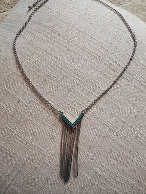 Silver V-Shaped Fringe Necklace with Teal Accents